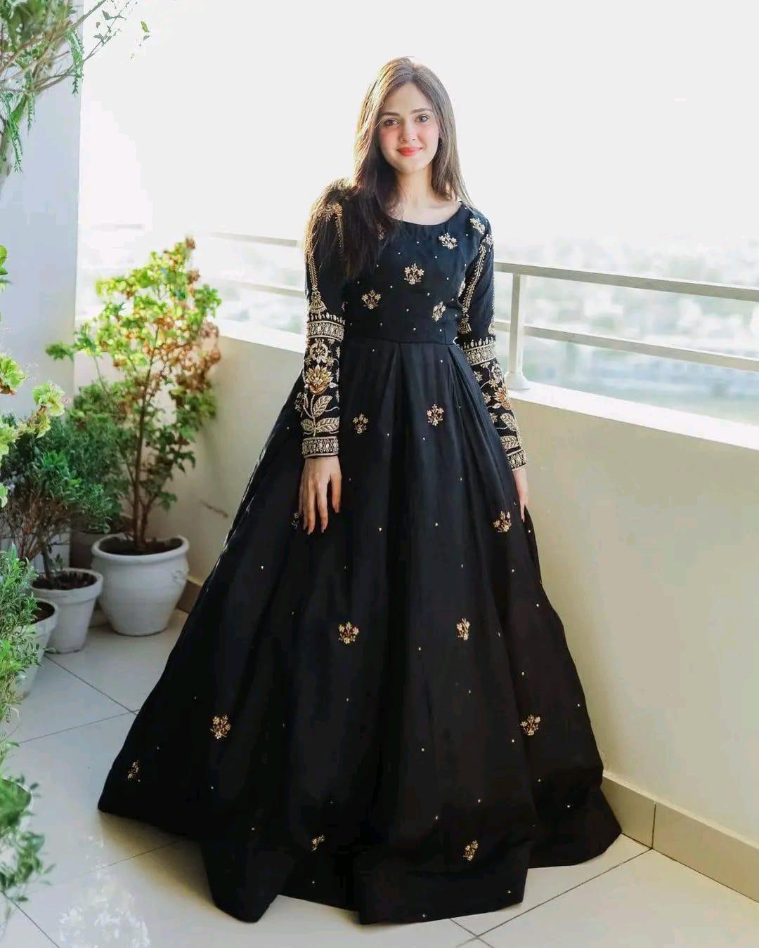 3 Pcs Women's Stitched Chiffon Embroidered Maxi Suit