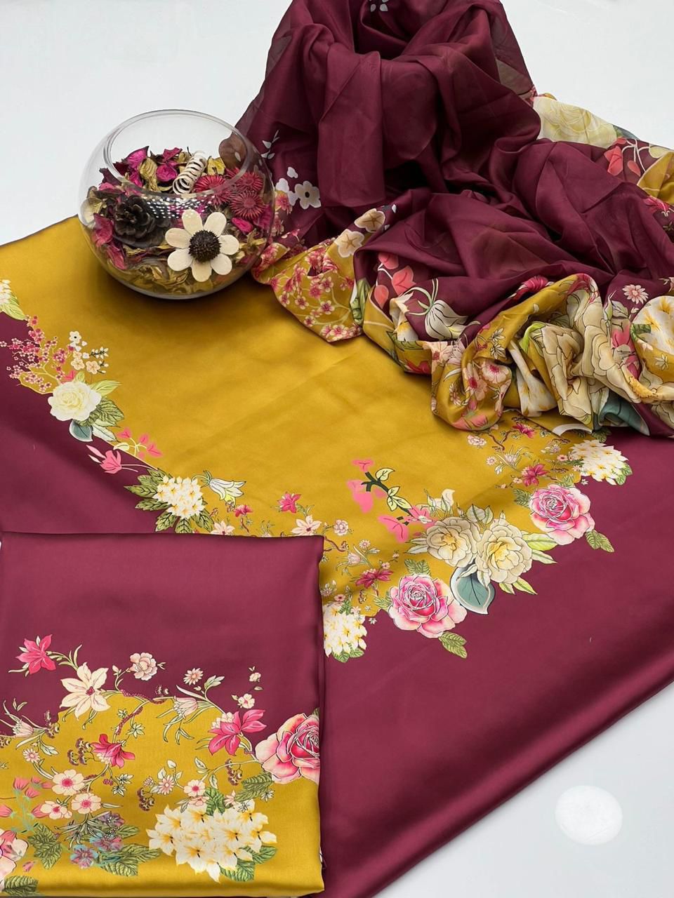 Lulusar MOST DEMANDING EDITION 03PCS UNSTITCHED SUIT