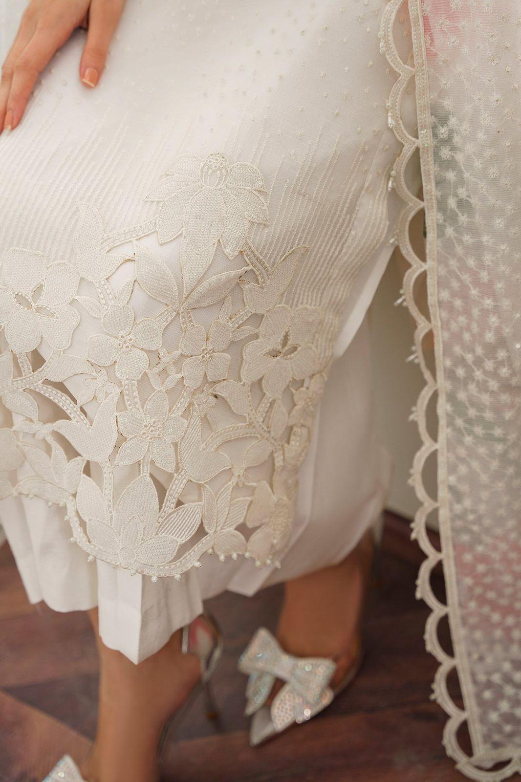 EMBROIDED ORGANZA SUIT